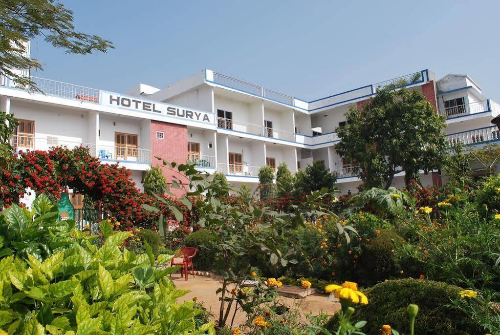 Hotel Surya Khajurāho Eksteriør billede